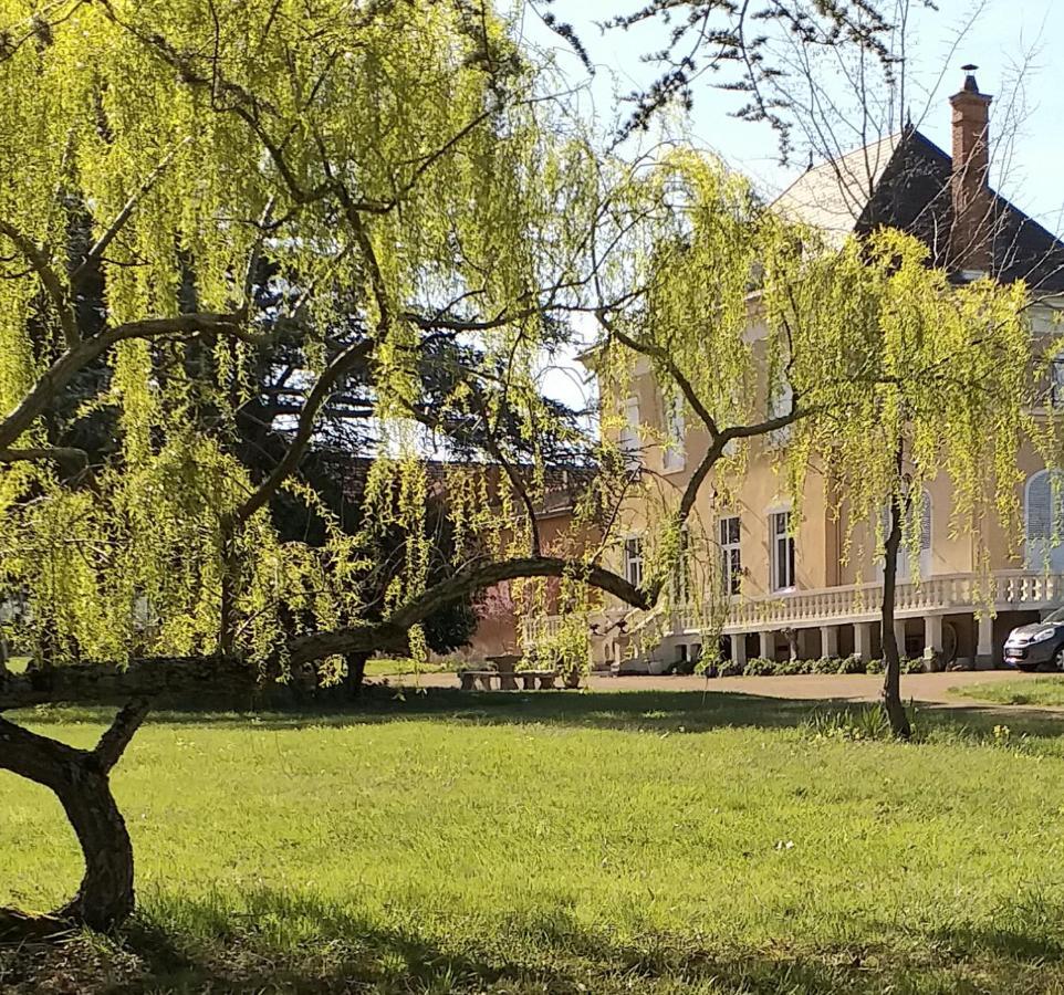 مبيت وإفطار Ouches Domaine Berenguer المظهر الخارجي الصورة